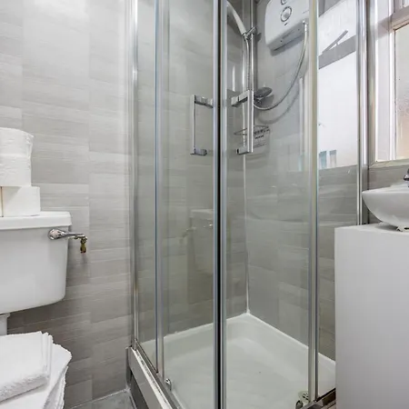 Apartment 3bed Near Jameson Distillery & Luas Line *