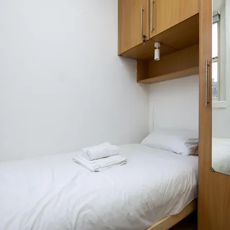 3bed Near Jameson Distillery & Luas Line Apartment